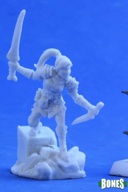 Bones Classic: Lanelle, Half-elf Female Rogue Model Kit Reaper Miniatures